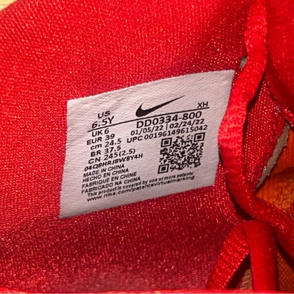 Nike Kyrie Infinity 1 World 1 People‎ Size 6.5Y Orange 2022 Basketball Sneakers
